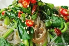 凉拌菠菜粉丝的好吃做法，清淡爽口解油腻，营养丰富，下酒又下饭图片