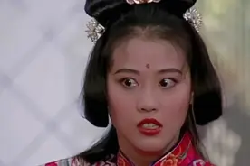10版周芷若大婚：同样是凤冠霞帔，有人艳惊四座，有人对不住金庸图片
