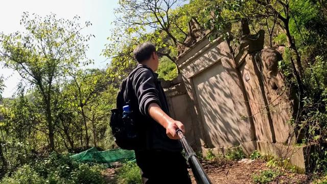 綦江永新石灰沟古道，至今保持原始风貌，太平桥背后故事悲壮感人