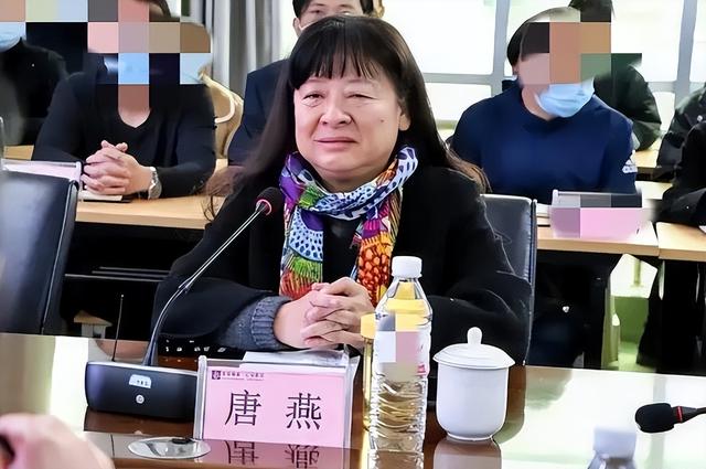 7月30日凌晨！又有6位：“女贪”被查落马，触目惊心，看看都有谁