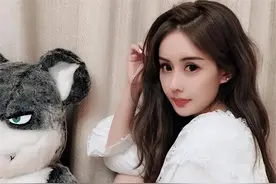 捞女韦雪：拒4000万分手费，母凭子贵得9亿，王思聪惊呼高端玩家图片