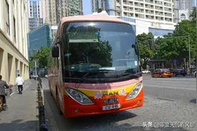 广州至港澳之间运行的直通巴士，全是豪车啊！图片