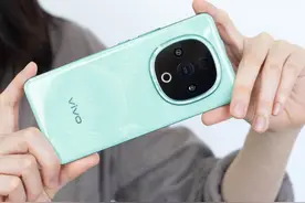 vivo Y300评测：拥有三向扬声器的它，有多特别？图片