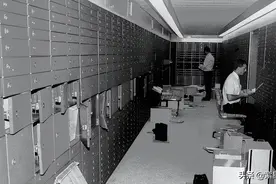 几个英国劫匪在银行附近挖个地道，偷运走2亿现金，至今未被抓获图片