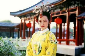 红楼梦中，贾元春在孕中就被赐死，她犯了哪些忌讳呢？图片