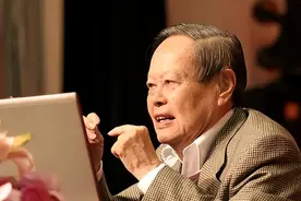 香港记者问杨振宁一生最大贡献，他答：助中国人克服不如人的心理图片