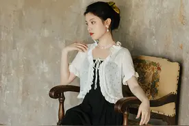 突然火了一种穿法，叫“开衫+吊带裙”，优雅不撞衫，关键还防晒图片