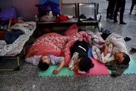 中国最大医院日入6000万，辉煌成绩单背后，是底层人看病的悲哀图片