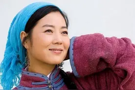 王茜华：分手后心有不甘，千里追夫挽回爱情，43岁高龄生子获幸福图片