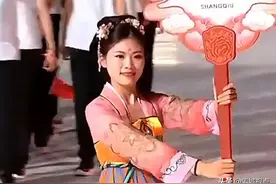 “大脸盘”为什么突然火了？河南小妮儿，真中！更多内幕曝光图片