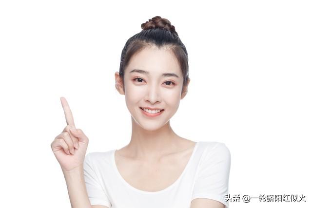 情感故事：我与美女邻居的火花碰撞
