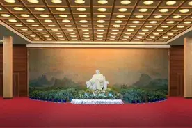 毛主席纪念堂坐像不够威严，专家意图重建，韩福裕：摆上鲜花试试图片