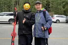 张晨光加拿大登山被偶遇，全家已移民国外，蒋大为女儿也在加拿大图片