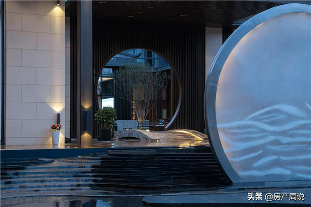 合院百变户型，现代多重院居