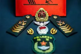 独家真人实拍！士兵新军衔大全图片