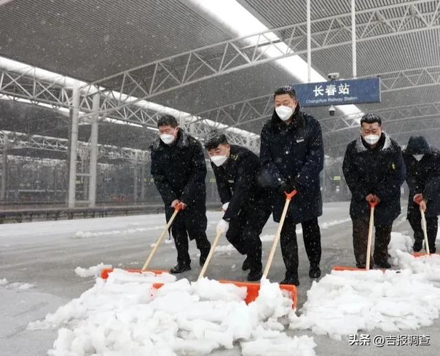 直击初雪！长春人用静与动的结合，写下一段段温暖感人的故事