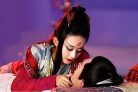 拍吻戏有“生理反应”咋办？赵丽颖语出惊人，杨幂回答尽显老道！图片