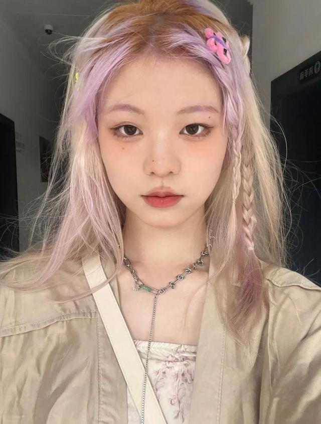 如何才能在家自己搞头发？实用技能大放送，洗剪吹烫染，包教包会