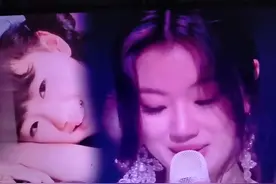 单依纯，再次感动你我他，眼泪不由自主的流下，你是最美的花图片