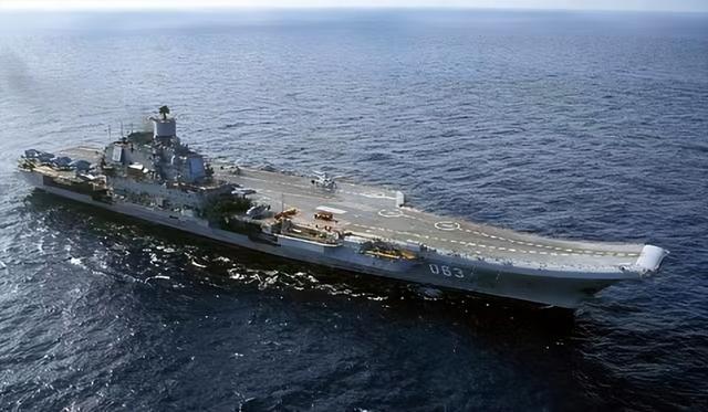 俄议员声称有权从中国“收回”辽宁舰，中方务必拆掉所有武器！