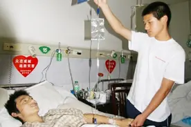 13年过去了，汶川地震中的“吊瓶男孩”，后来怎样了图片