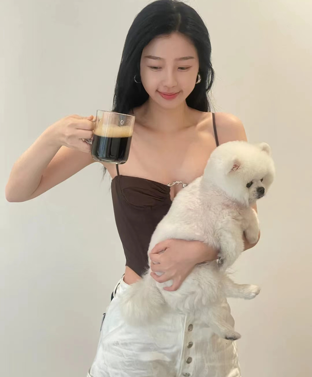 身材最好的美女(魔鬼身材) - 气泡星座网
