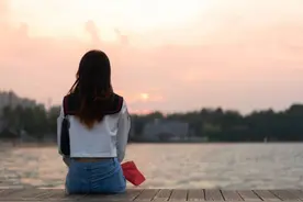 毕业10年之后，我终于读懂了范进为何一定要中举图片