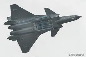 美专家：除了歼20隐身战机，日本的F15J能够完胜解放军其他的战机图片