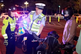 【夏季治安打击整治“百日行动”】广西柳州：深夜，交警出动，查处各类违法行为6542起图片