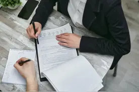 买了百万医疗险，出险之后还能继续买吗？图片