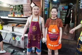 贵州夫妻卖烧烤，晚上8点至9点给顾客免单，却年赚200万，易复制图片