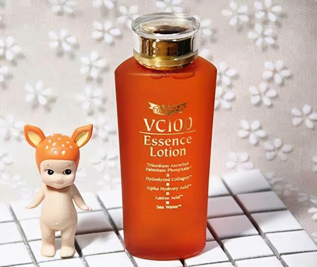 闭眼都不会入错的化妆水，强效补水润肤，镇静舒缓，让肌肤零负担