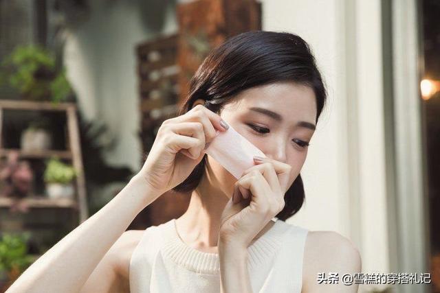 女人不管年龄多大，洗脸后要懂得这“4不要”，不然等于白费功夫