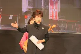 台湾高雄立安倍晋三铜像，真的离谱图片