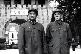 自卫反击战最能打的部队：师长抗命，官兵太猛，一不小心打过了头图片