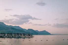 真正拉开同龄人差距的，是信息差图片