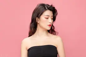 我28岁，陪嫁10万，结婚当晚，我发现了老公的秘密，我提出了离婚图片