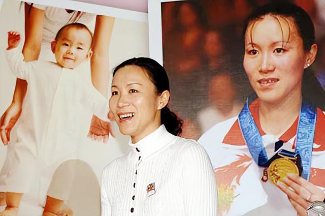 羽坛名宿葛菲：父亲早逝亲情有泪，退役结婚后人生现状怎样？