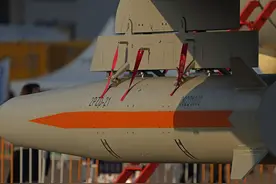 东部战区军演，轰6K亮出高超弹，五角大楼不淡定？美军航母已远离图片