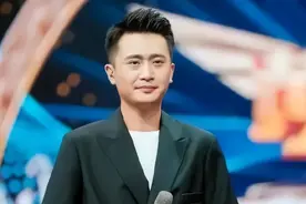 央视主持杨帆：娶青梅竹马妻子收获幸福，就是大女儿让我“头痛”图片