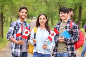 女大学生炫耀：在美国留了个混血，揭露留学圈子里“公开的秘密”图片
