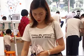 衣服上的英文翻译过来有多炸裂？什么虎狼之词都有，连童装都入坑图片