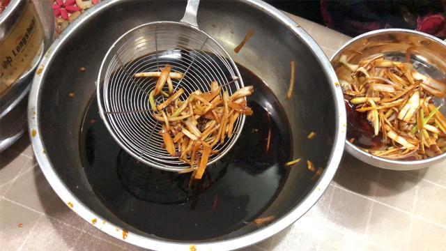 卤牛肉的做法 2026年卤牛肉的做法和步骤＂,＂no_ai_sug＂:true},{＂type＂:＂