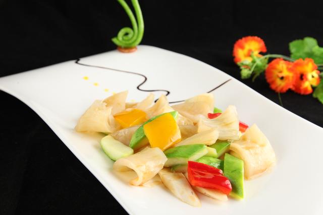 吃药能吃花胶吗 2026年吃药能吃花胶吗女性