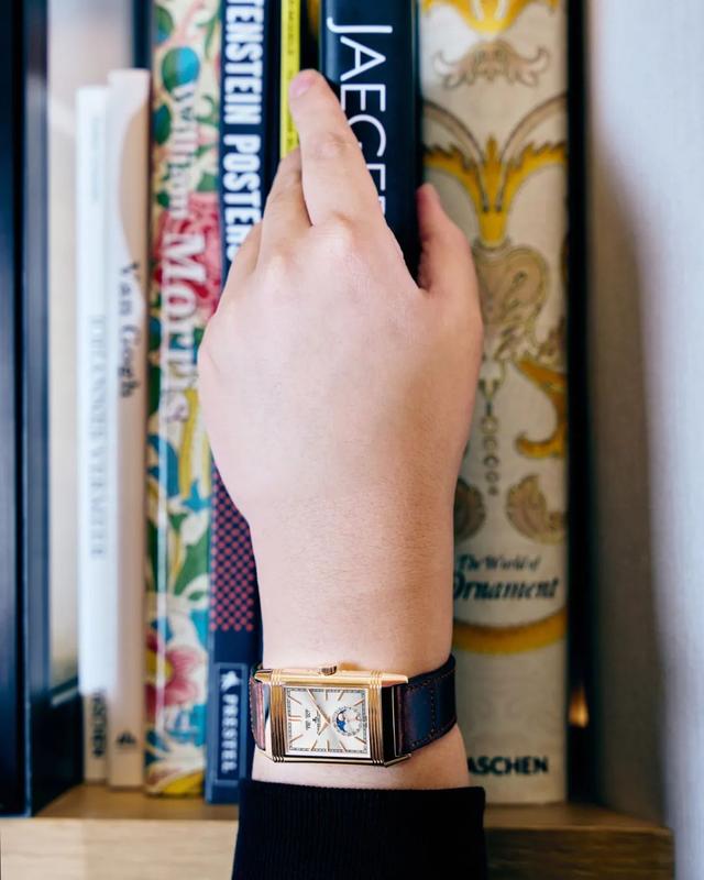 ���ҷ�ת�ļ�ֵ�����