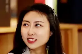 贾浅浅：狠狠扯下文坛的遮羞布图片