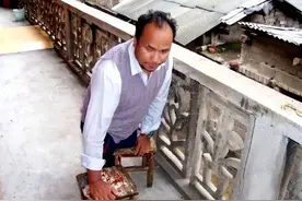 贵州老兵吴华：双腿截肢，生活坎坷，妻子病逝，独立抚养儿子长大图片
