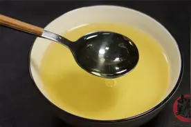 今天才知道，不是所有“食用油”都适合炒菜，弄懂了再买不吃亏图片