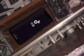 挑战爱优腾！抖音网页版上线“放映厅”功能：大片免费看！图片