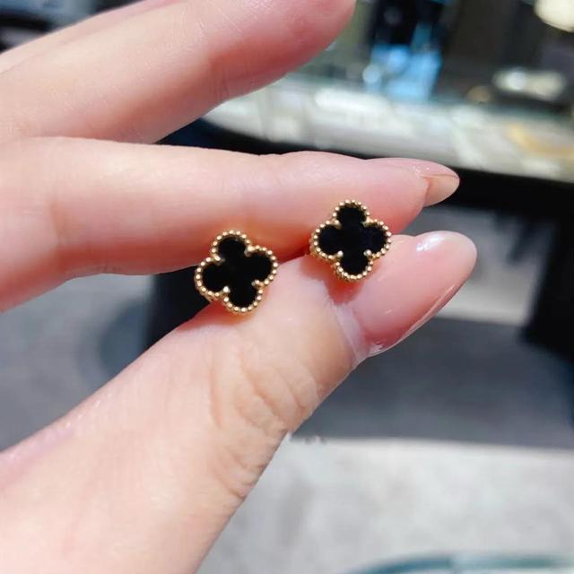 ��������������ű������ǿ����ģ���Ӧ��ֻ�������Ϸ��